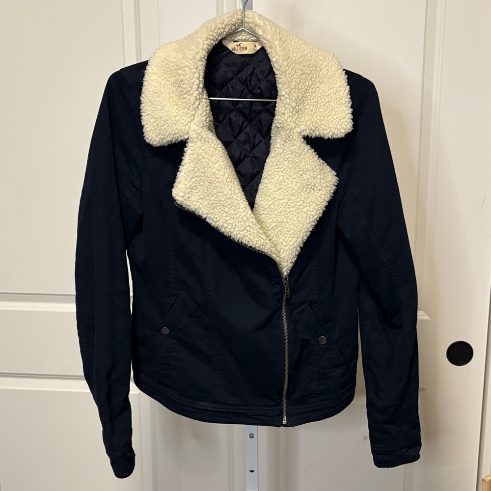 Hollister Dark Navy Trucker/Moto Jacket with Cream Sherpa Collar